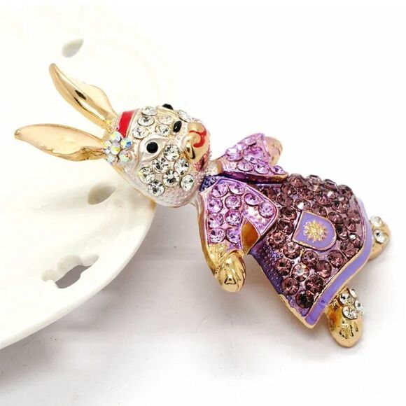 New Purple Rhinestone Rabbit Dress Crystal Charm Brooch Pin NWOT - Picture 3 of 3
